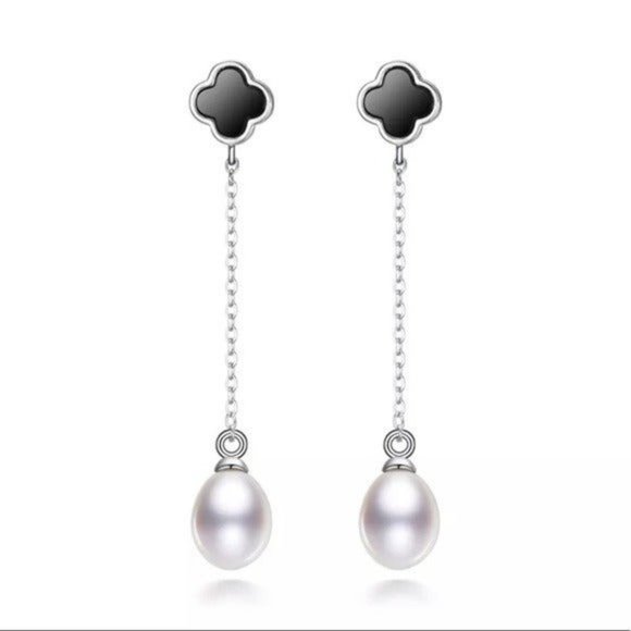 925S White Freshwater Pearl Hook Dangle Earring With Black Clover 925S Silver - Picture 8 of 9